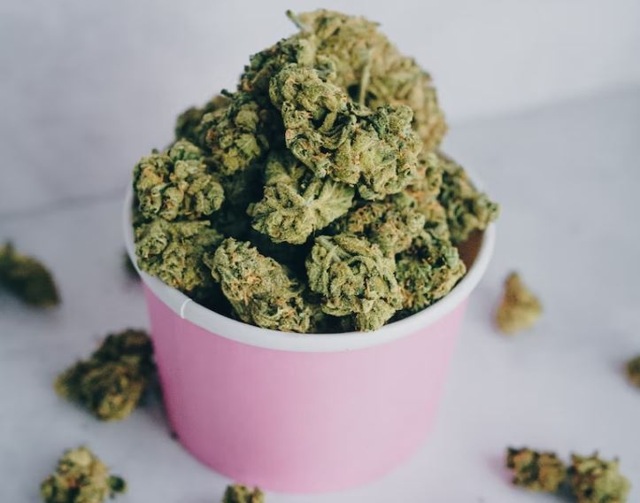 Marijuana shortage leads to soaring prices in Missouri